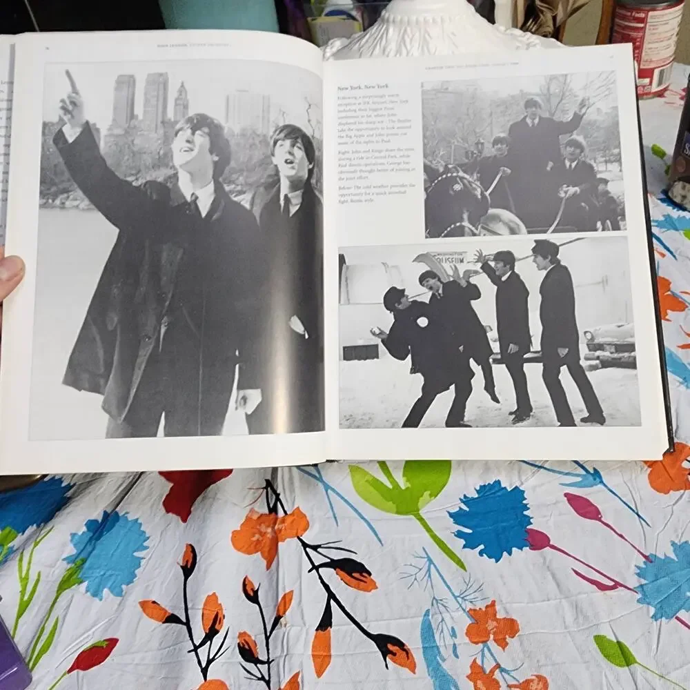 John Lennon UNSEEN ARCHIVES (Hardcover)